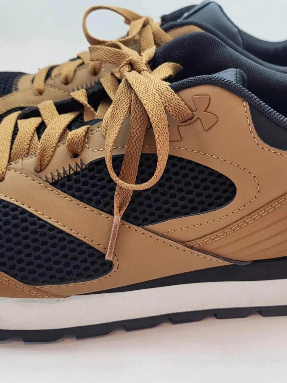 Under Armour Jogger Men's Size 13 Brown Black Running Shoes 3028387-009